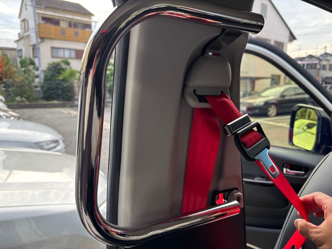 ハイエース　アシストグリップ　4点セット