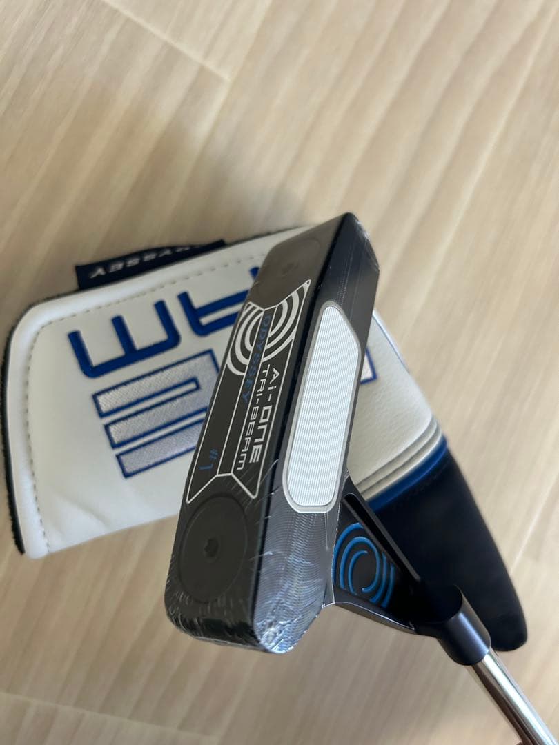 新品未開封品　AI ONE トライビームパター #1ヘッドカバー付　34インチ