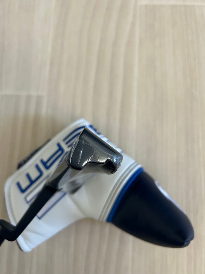 新品未開封品　AI ONE トライビームパター #1ヘッドカバー付　34インチ