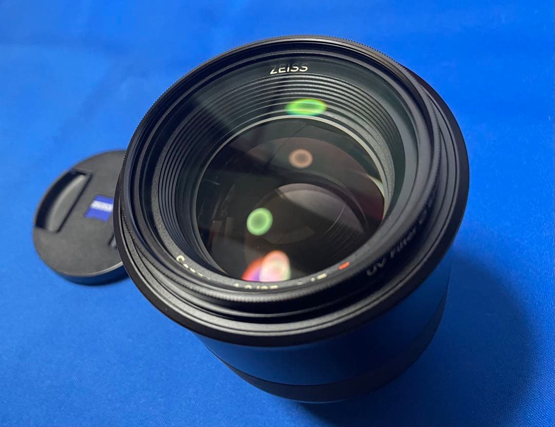 タカヤンマンさん専用batis 85mmF1.8 美品！！箱無し、説明書あり。