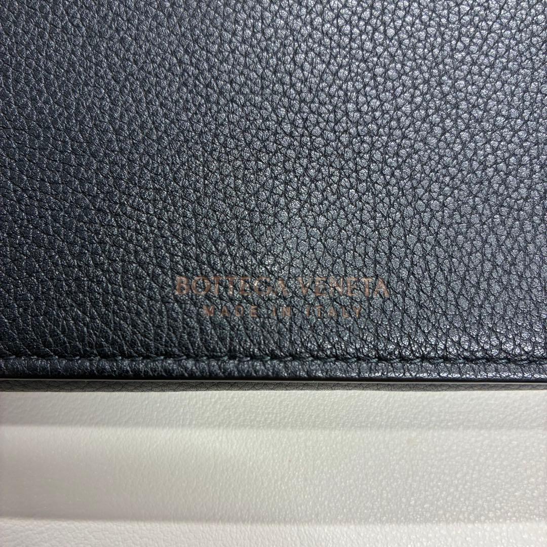 BOTTEGA VENETA グレインカーフレザー フラップ式 長財布