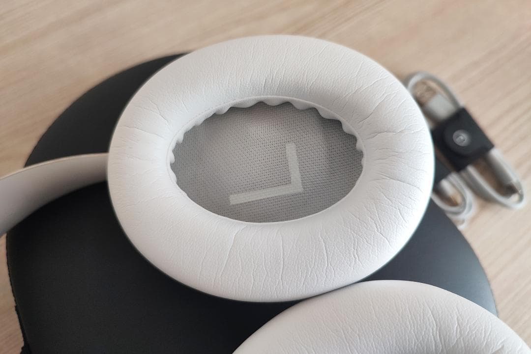 Bose NC700 ノイズキャンセリングワイヤレスヘッドホン