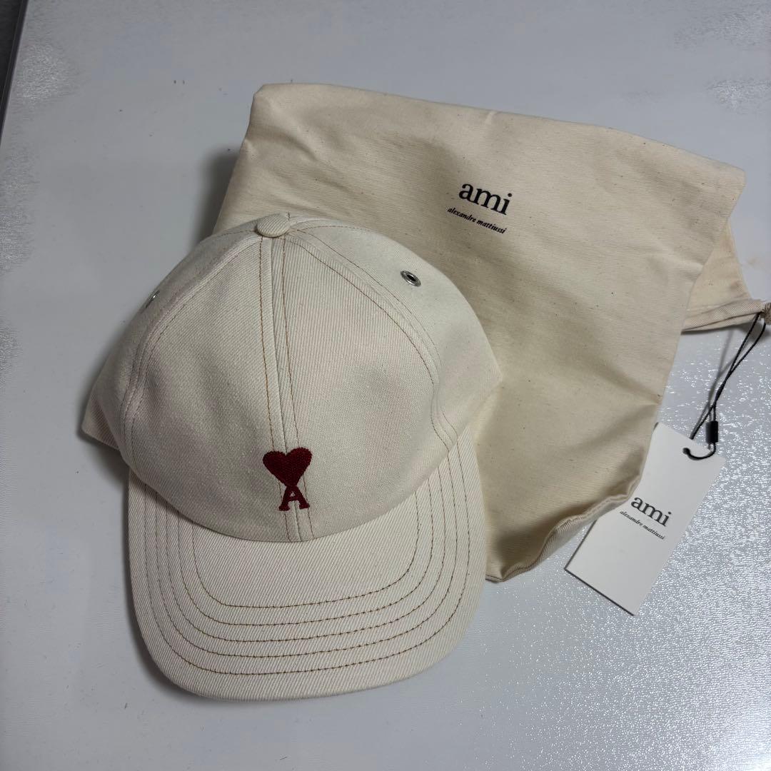 Ami Paris ハート刺繍 ホワイトキャップ