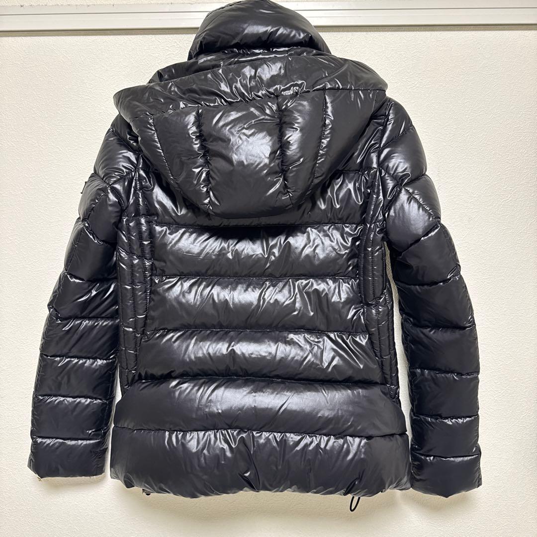 入*.様 【美品】TATRAS ブラックダウンジャケット フード付き