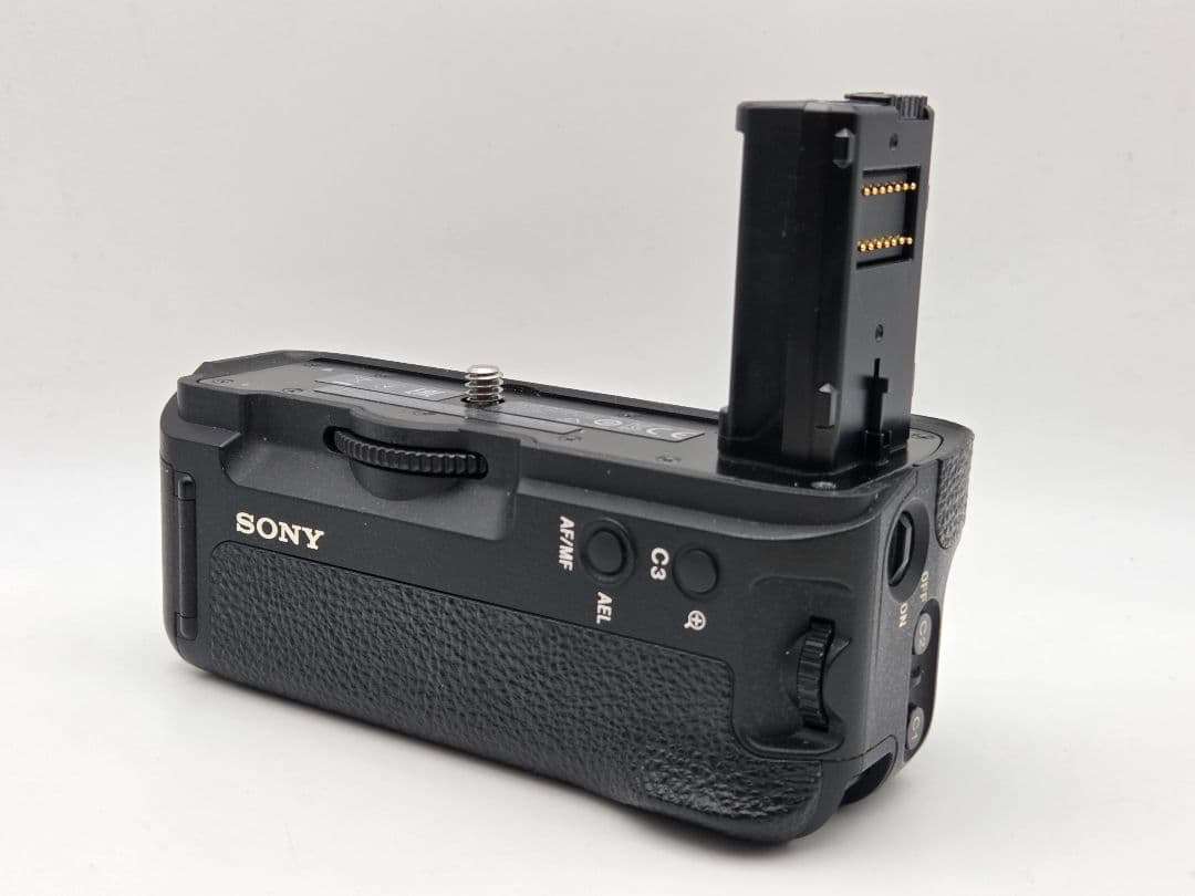 SONY α7 II ボディ & VG-C2EM 付属 ミラーレス一眼カメラ