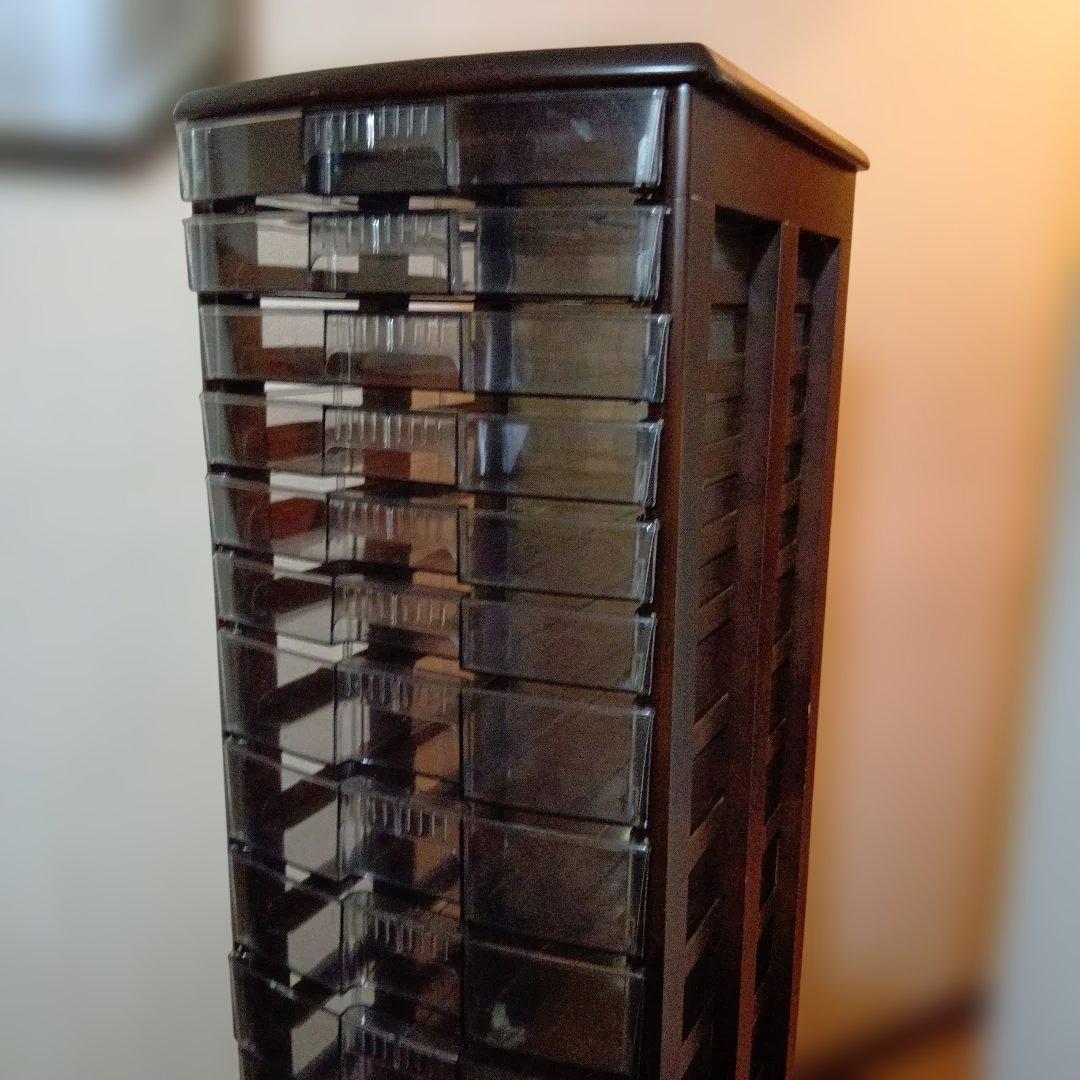 木製ラック ダークブラウン 18引き出し （プラスティック）中古品