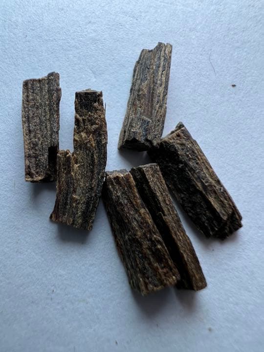 古渡命銘木 名香　中院通村公御銘　羅国　銘【郭公】0.500g 香木/沈香/伽羅