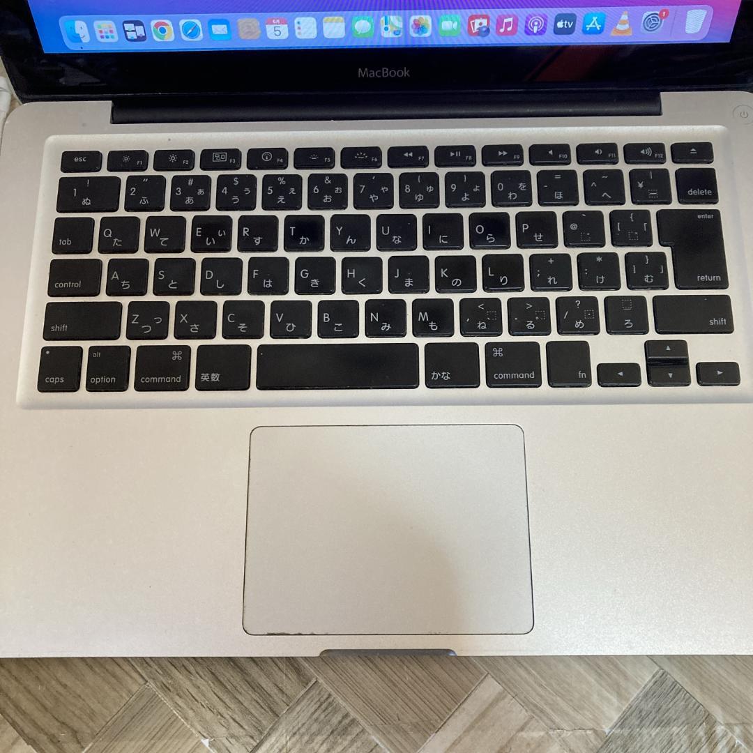 B3【Apple】 MacBook 13インチ