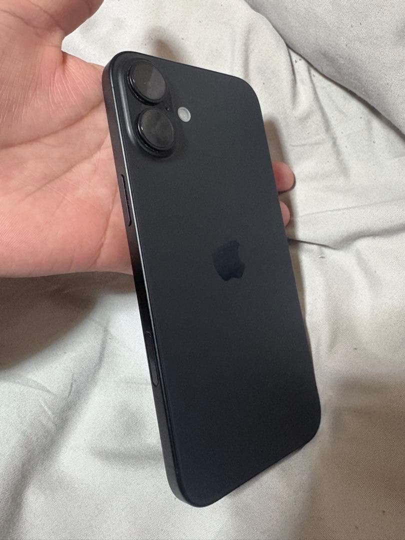 Apple iPhone 16プラス256GB ブラック