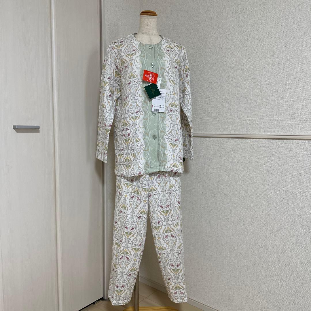 新品未使用タグ付　日本製ワコールミントン吸湿発熱生地パジャマ　M ミントグリーン