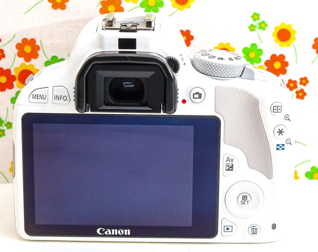 極美品☆Canon EOS kiss X7☆スマホに転送！☆ダブルレンズ！