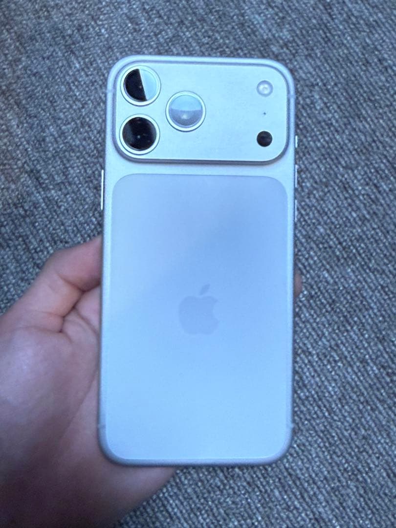 スマートフォン本体 Apple iPhone 17pro max 256gb silver