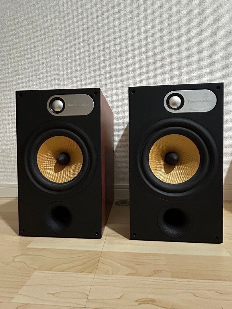 Bowers & Wilkins 685スピーカーペア