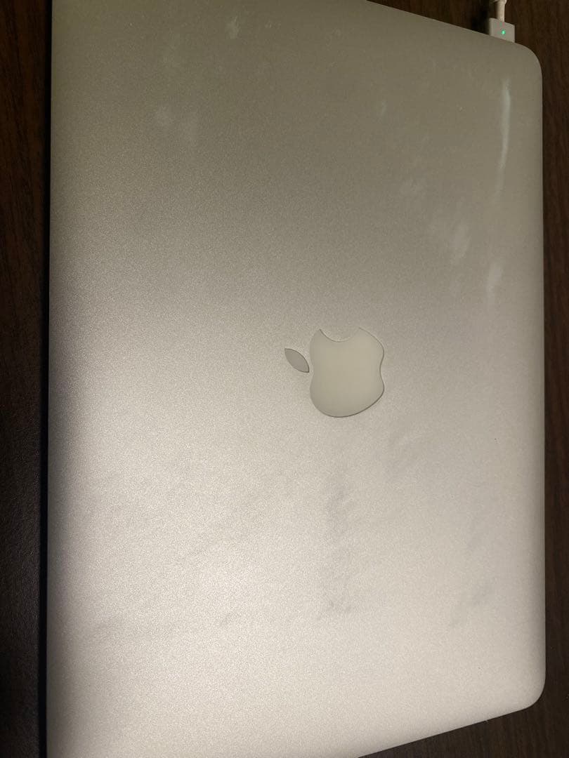 MacBook本体 MacBook Air (Intel Core i5, 8GB)