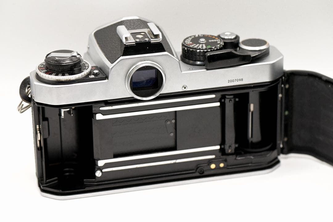 【整備済】Nikon FE2 + Voigtländer 58mm F1.4