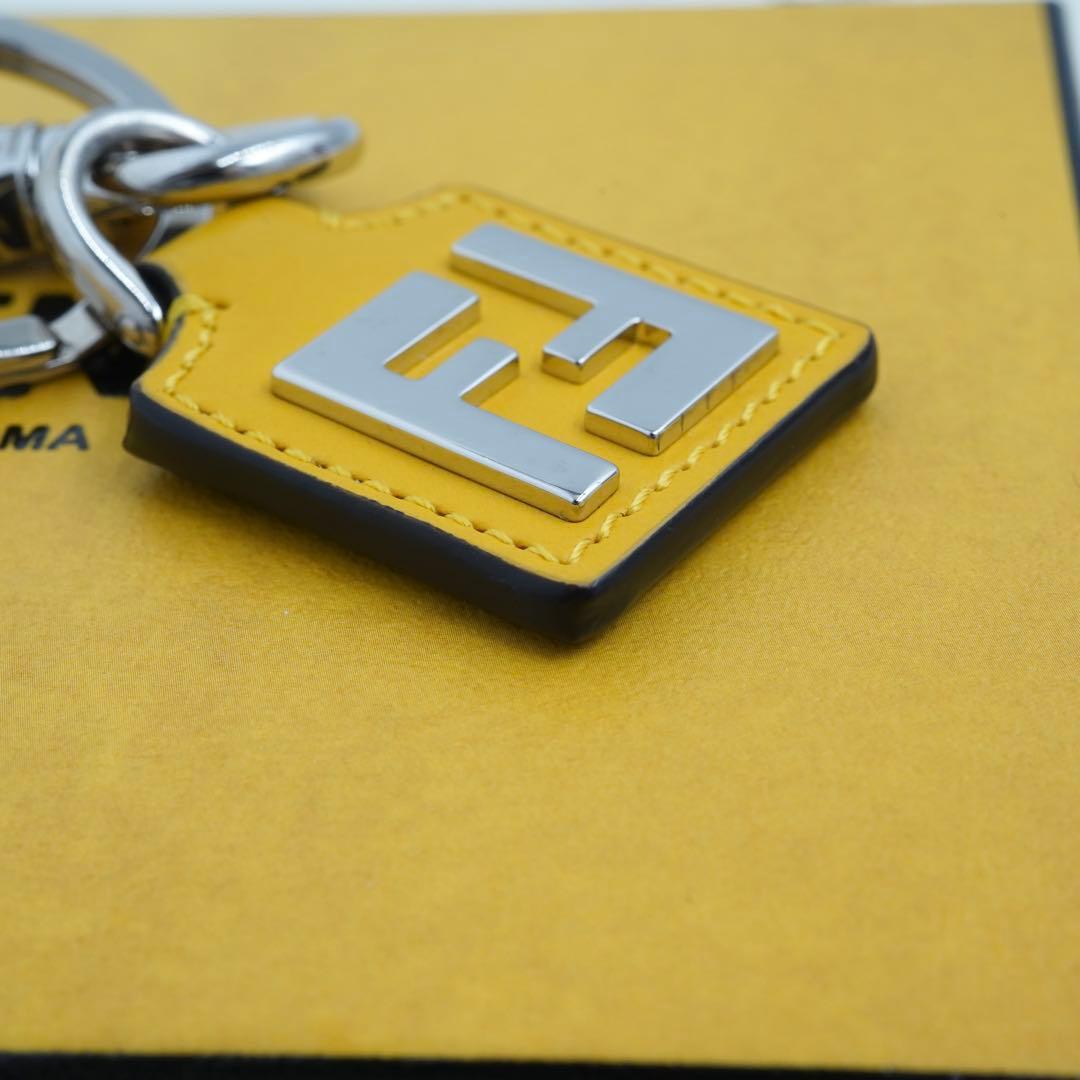 極上美品・付属品完備✨　希少　FENDI キーホルダー　スクエアFF ズッカ