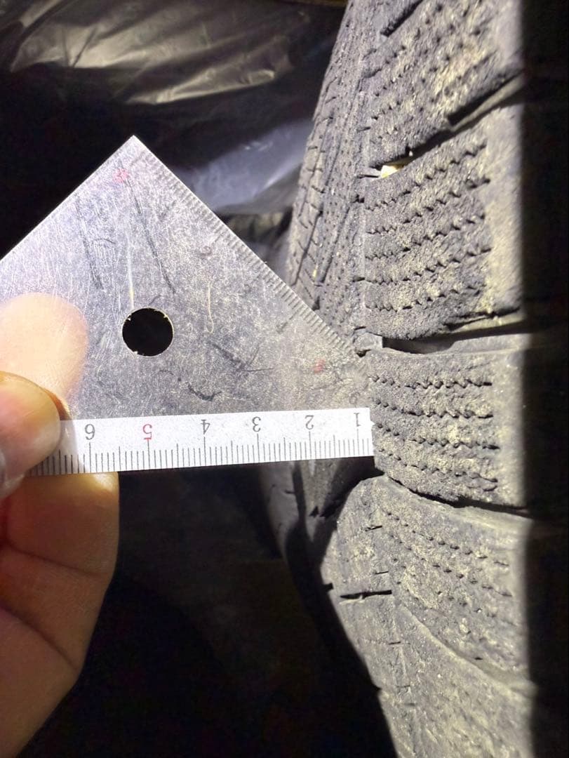 【kz-1】【1/4】トヨタ 18インチ スタッドレス・ホイール