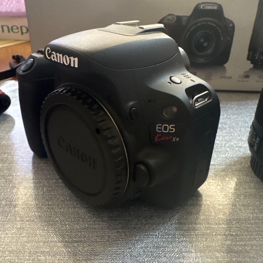 グゥーさま専用です　Canon EOS Kiss X9 デジタル一眼レフカメラ