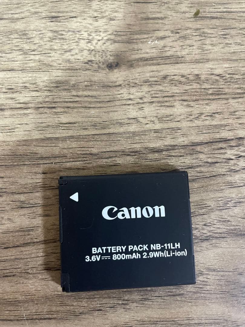 【極美品】 Canon キャノン IXY650 シルバー