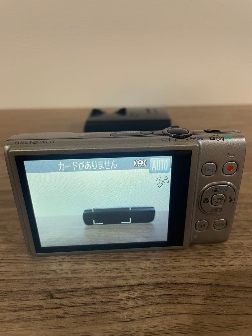 【極美品】 Canon キャノン IXY650 シルバー