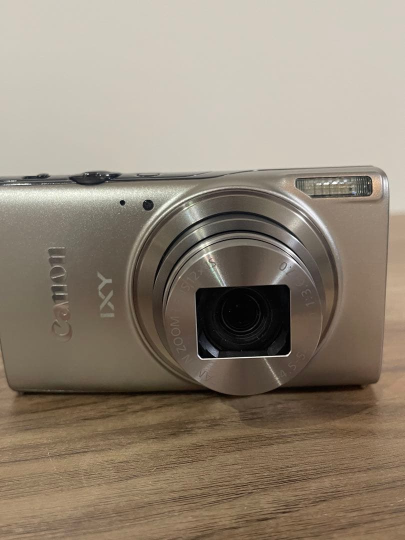 【極美品】 Canon キャノン IXY650 シルバー