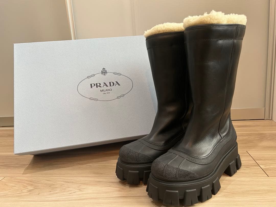 【kanakana】 新品未使用　PRADA プラダ　モノリス　ブーツ