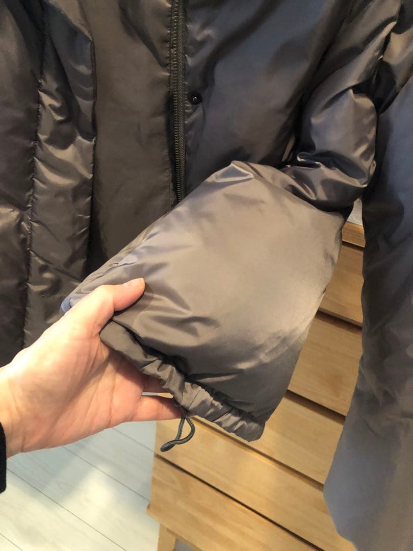 セオリー　リュクスダウンジャケット