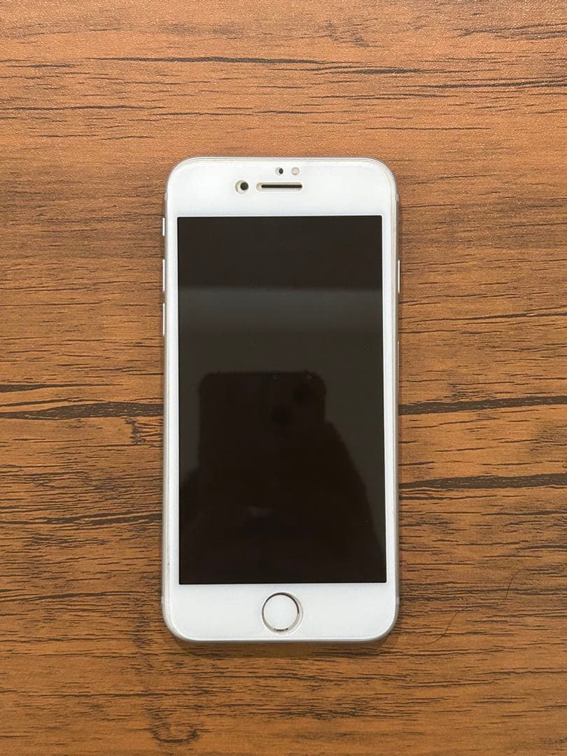 Apple iPhone 8 64GB ホワイト