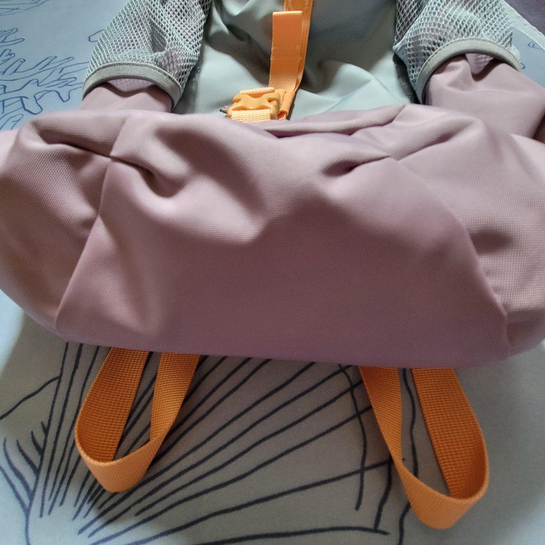 パタゴニア　キッズ デイパック 紫　新品　アウトドア　通学　リュック　学童