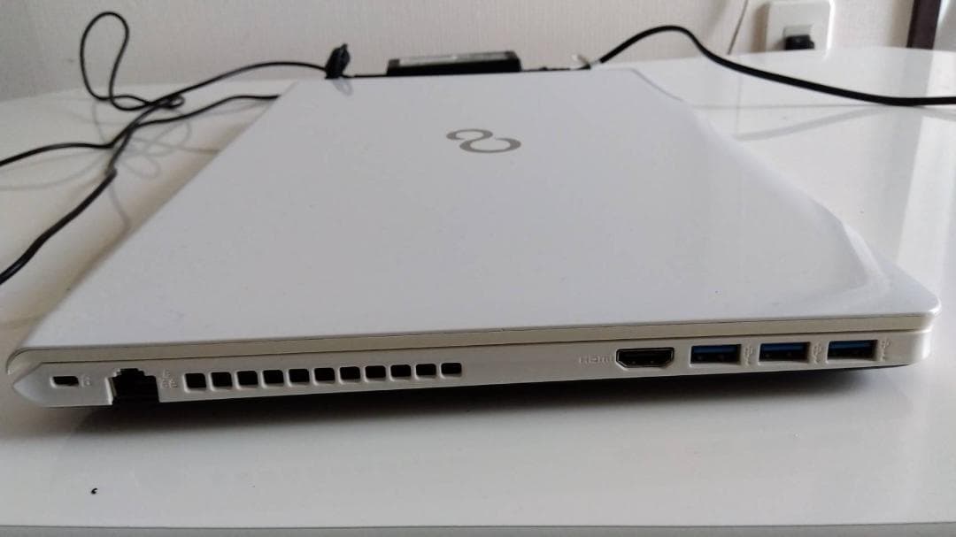 k*6様 高性能ノート 富士通 FMV LIFEBOOK AH53/U i7 1