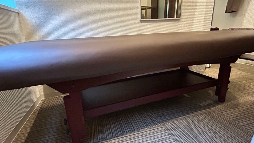 FAGGIO 高級木製マッサージベッド　ブラウン