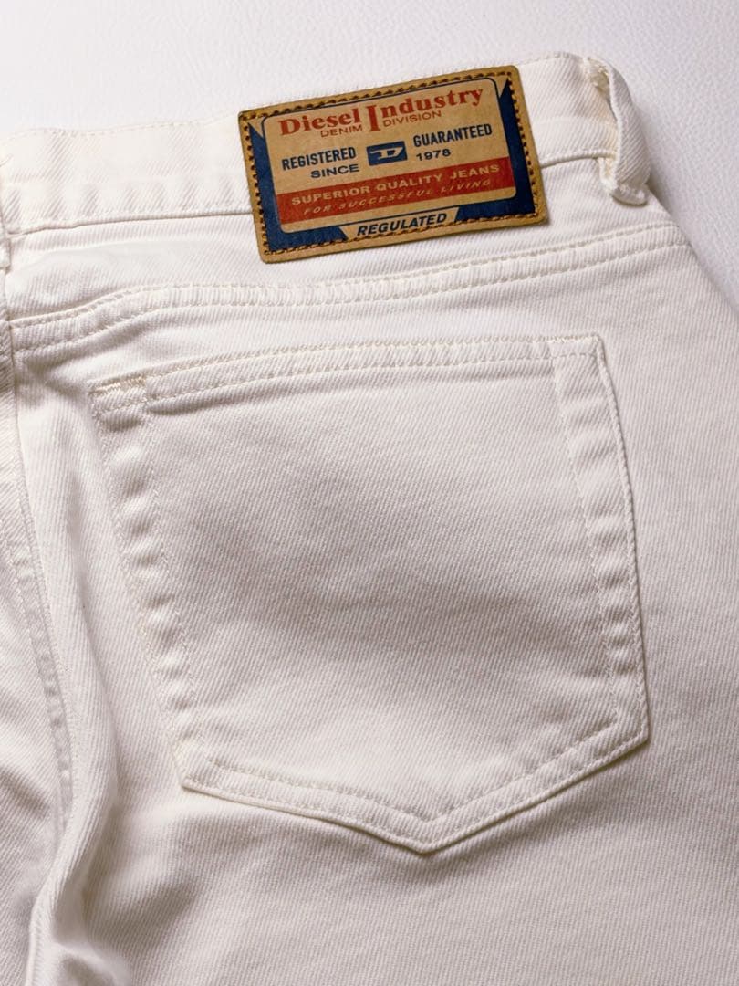 新品未使用タグ付 ディーゼル ブーツカット ホワイトデニム1978 Y2K