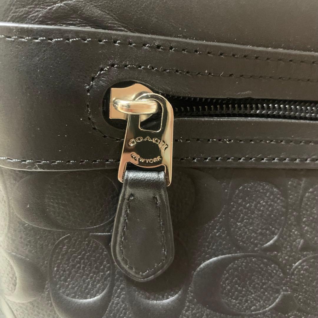 コーチ　F72220 メッセンジャーバック　エンボス　シグネチャー　レザー　黒