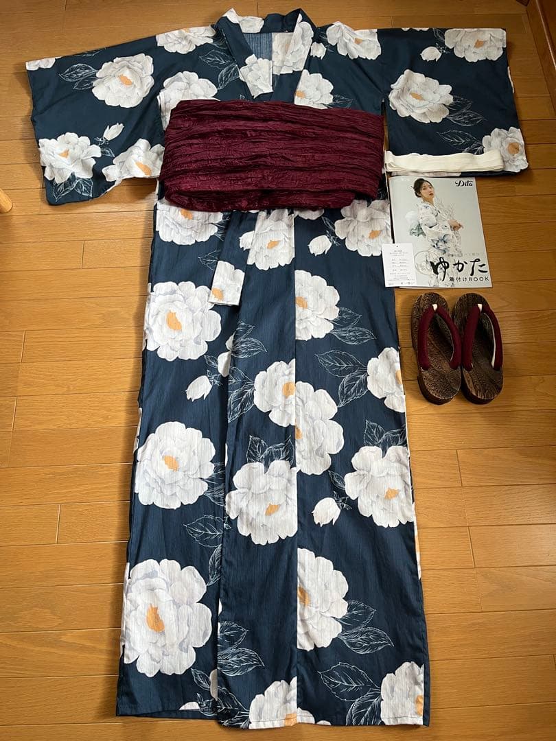 Dita 涼風の藍紺牡丹　レディース浴衣　しわ兵児帯　下駄　腰ひも　セット