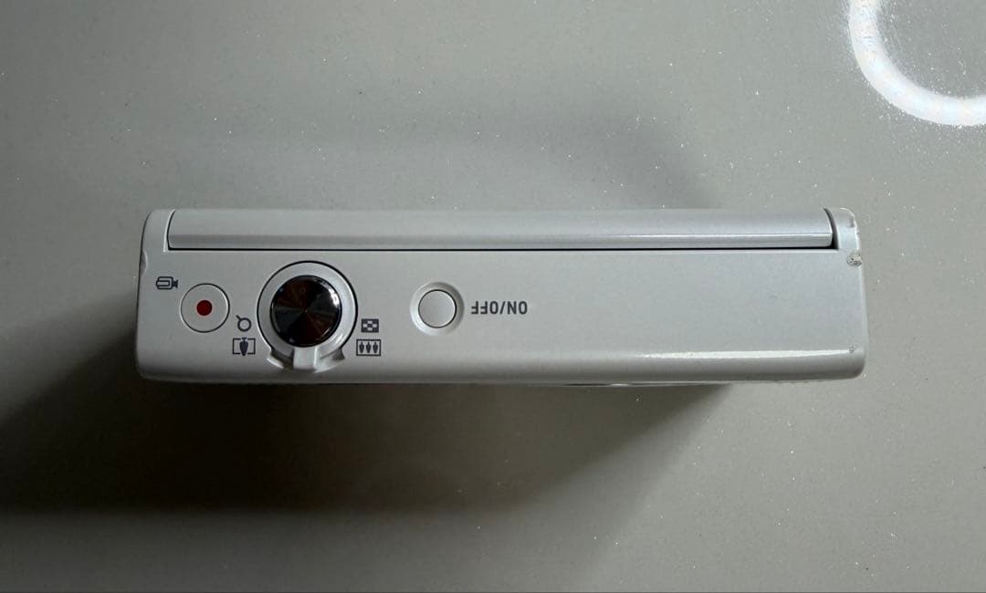 デジタルカメラ CASIO EXILIM EX-ZR70