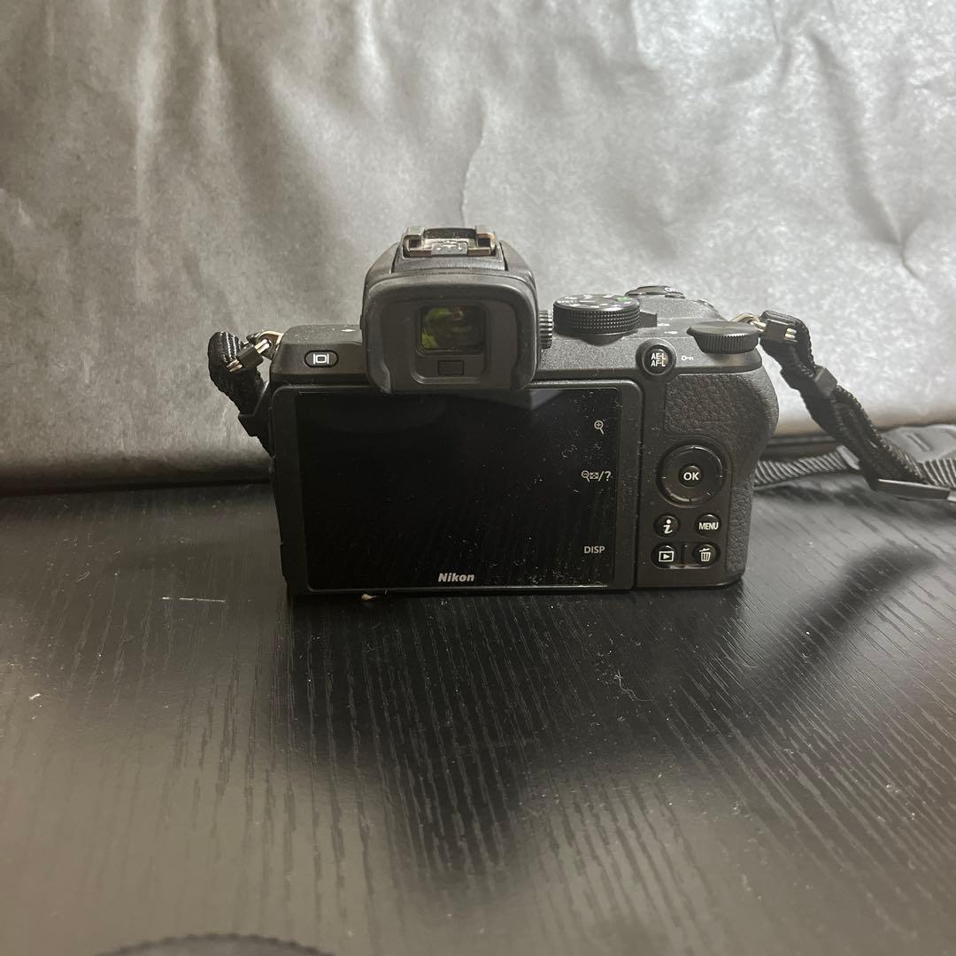 Nikon Z 50 ミラーレス一眼カメラレンズキット