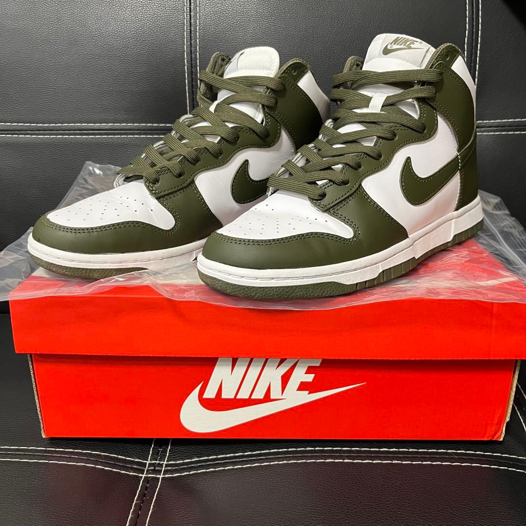 ナイキ　ダンク　ハイ　チャンピオンシップ　カーキ