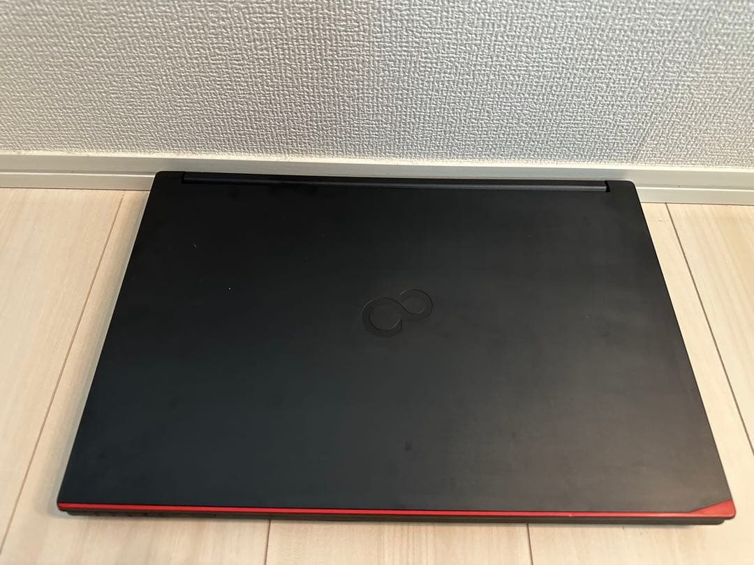 富士通 A5510/E i5-10310U 8GB 256GB