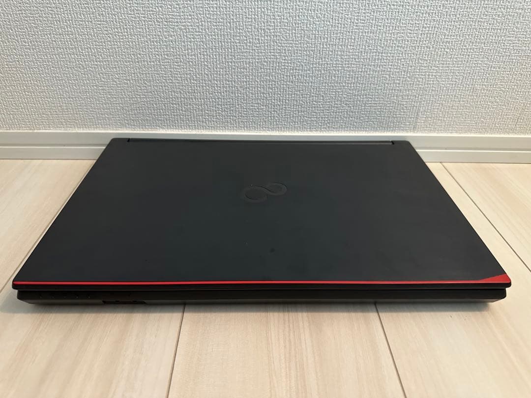 富士通 A5510/E i5-10310U 8GB 256GB