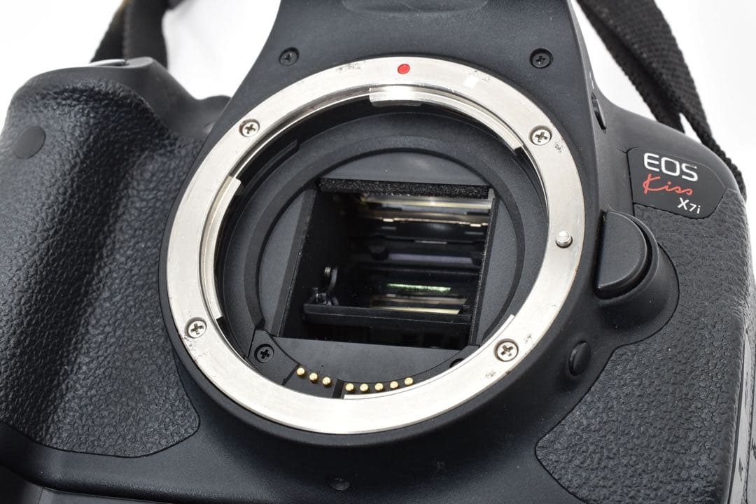 デジタル一眼レフカメラcanon kiss x7i標準&望遠ダブルレンズセット