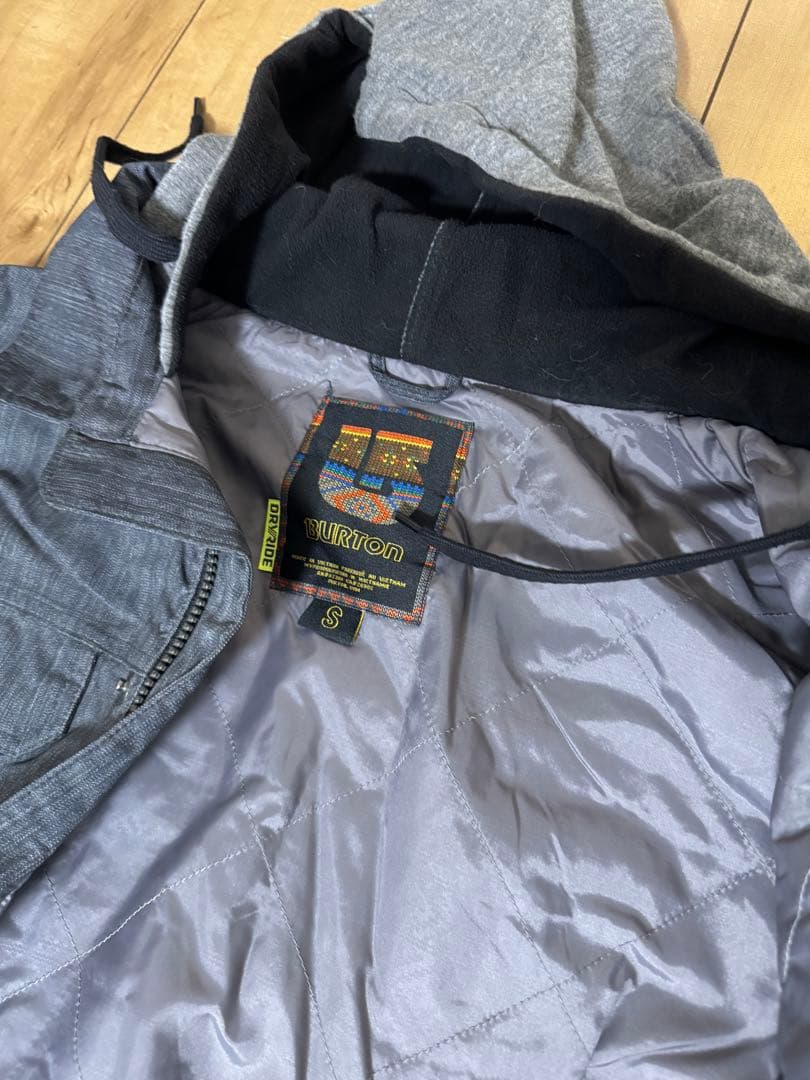 Burton + VOLCOM スノーボードウェア上下セット