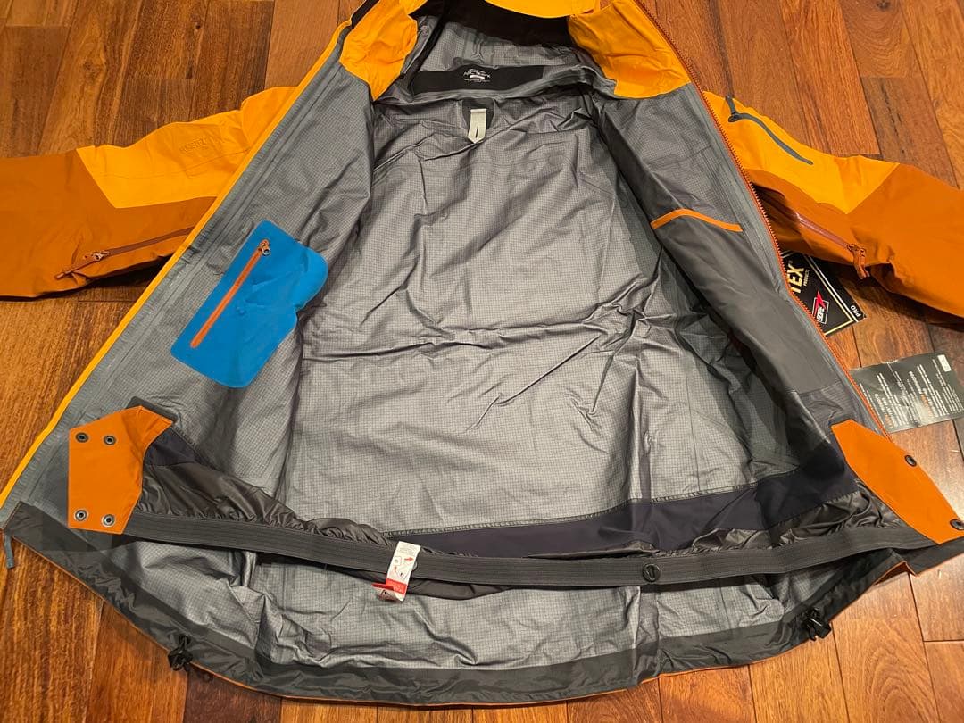 ま*ん様 新品▪️Arc’teryx アークテリクス▪️Rush Jacket▪