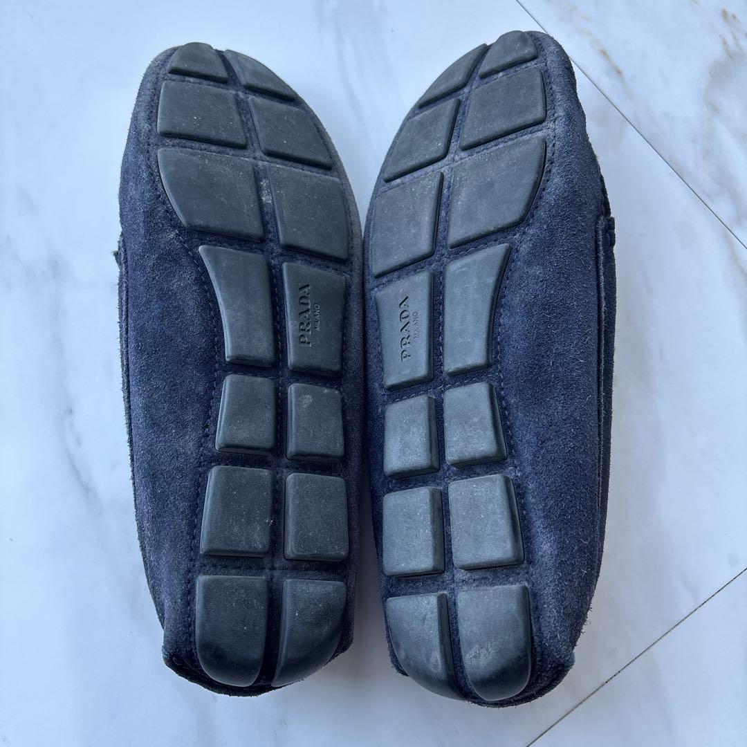PRADA ダークブルー スエード ローファー　紺色