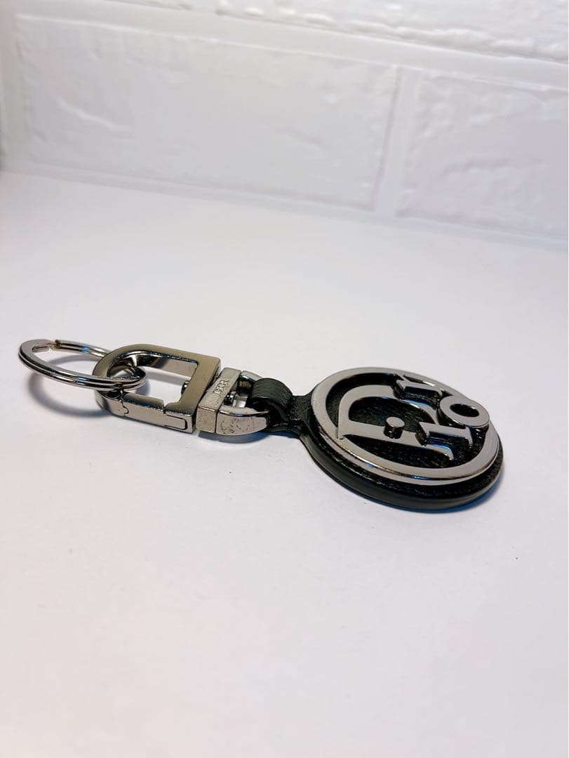 ディオール　Dior キーホルダー　キーリング　Dior ロゴ　ブラック