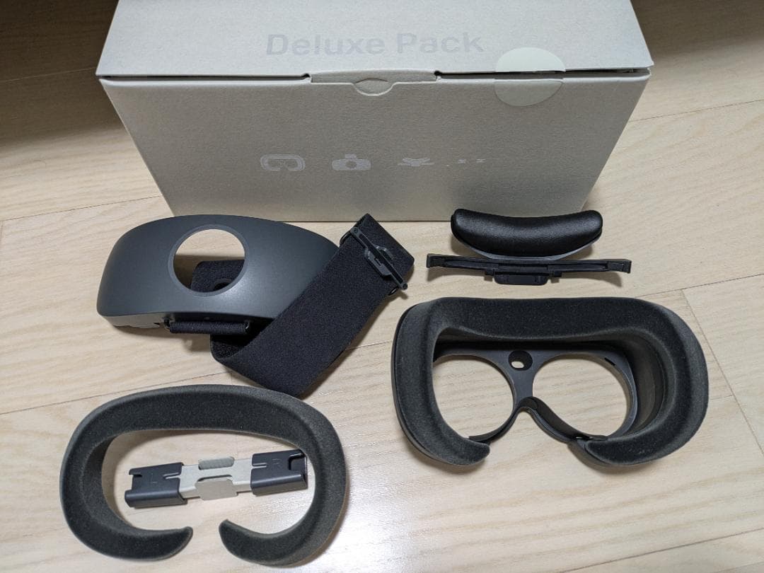 HTC VIVE XR Elite デラックスパック、フェイシャルトラッカー付き