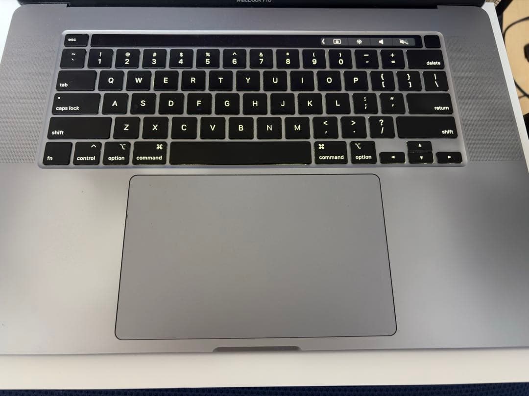19 MacBook Pro 16インチi9/1TB/16GB/US/5500M
