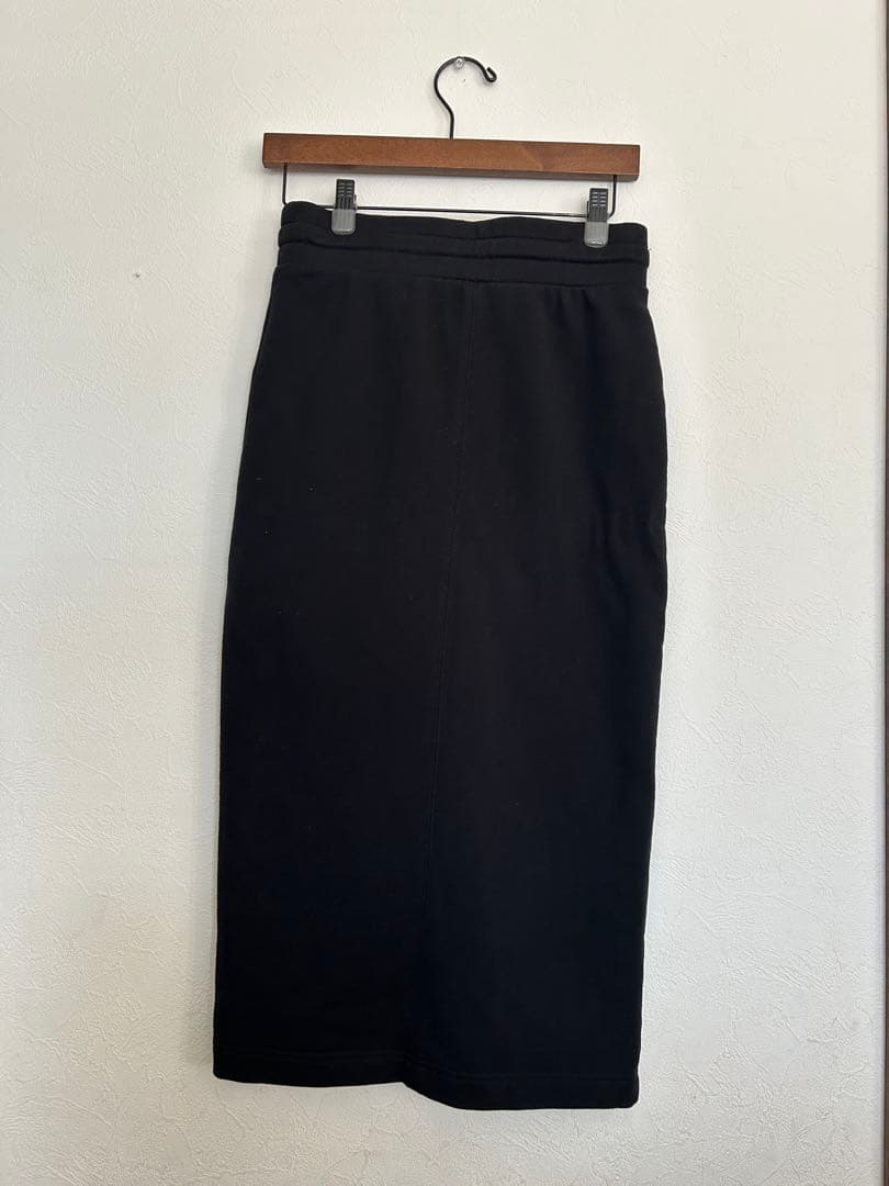 N°21 ヌメロ ヴェントゥーノ　スカート