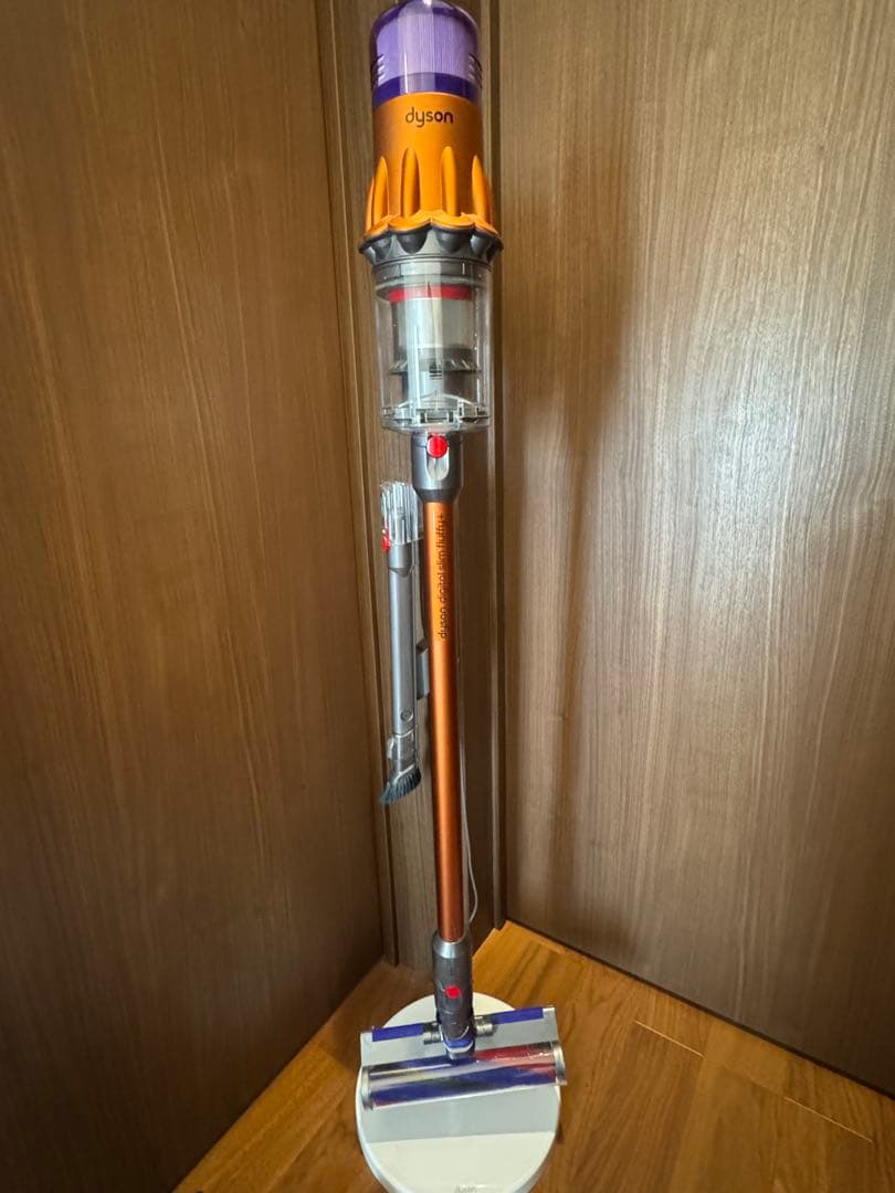 【KUMA様】Dyson スティッククリーナー 本体 各種アタッチメント付き