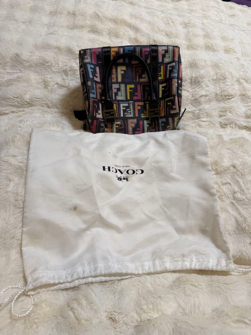 FENDI フェンディ　カバン/バッグ