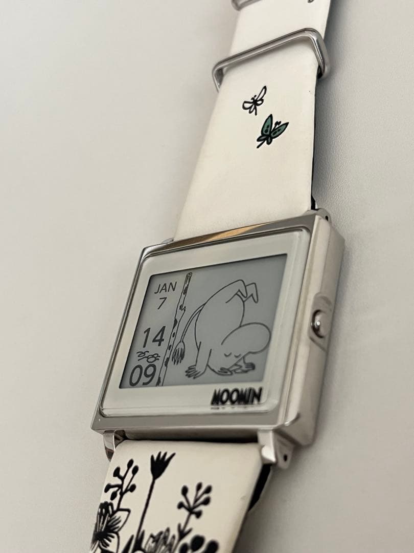 スマートキャンバス ムーミントロール エプソン　デジタル腕時計